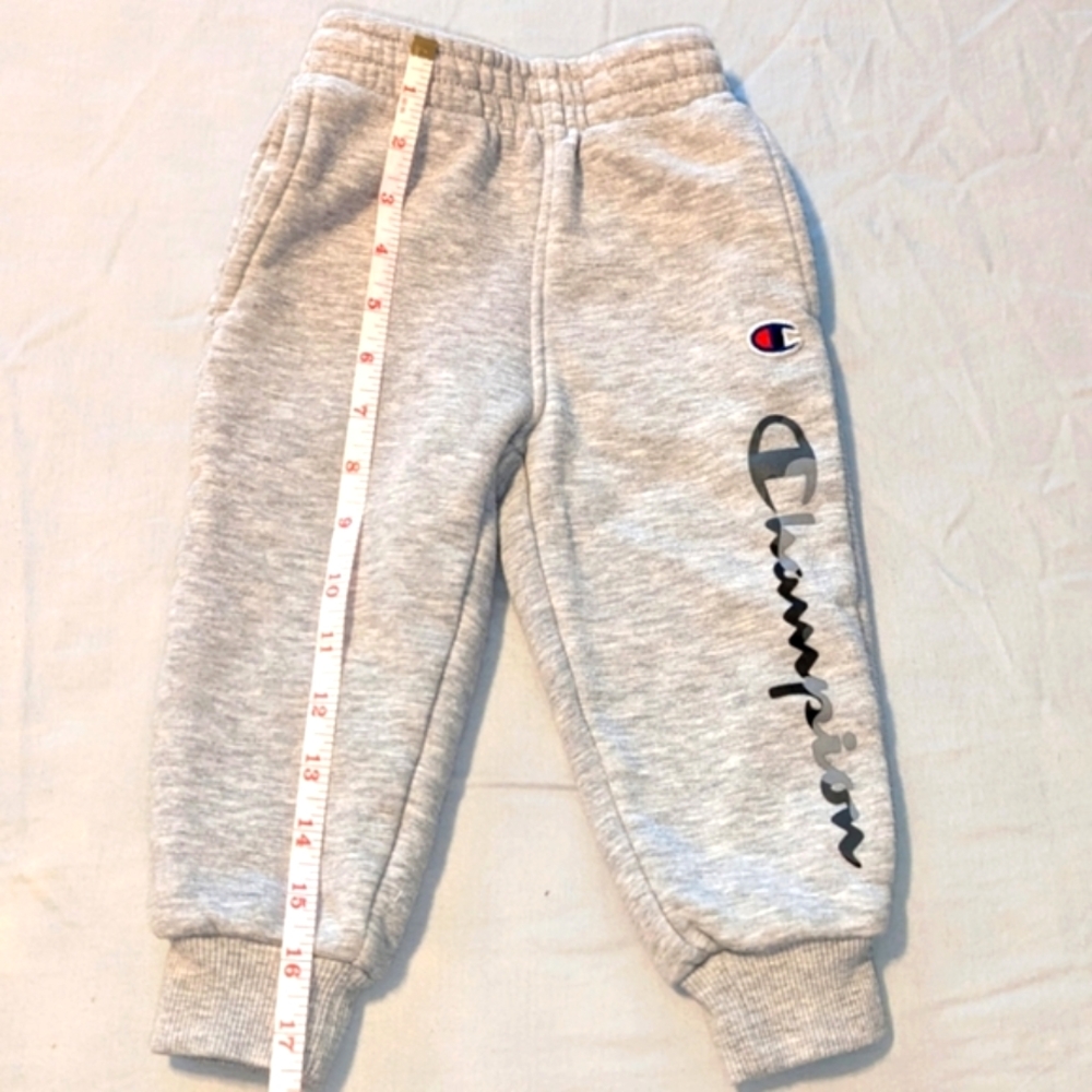 Champion Unisex Toddler Girl Boy Winter Fall Sweatpants. Size: 2T